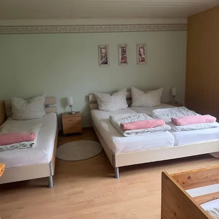 Komfortable In Der Saechsischen Schweiz - Mit Terrasse Und Garten Apartment *